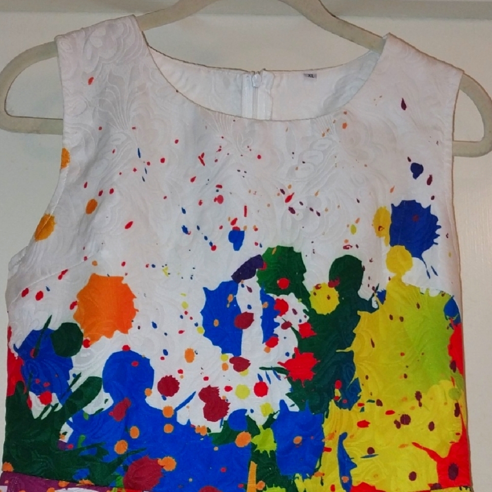 Colorful Sleeveless dress - Picture 2 of 5